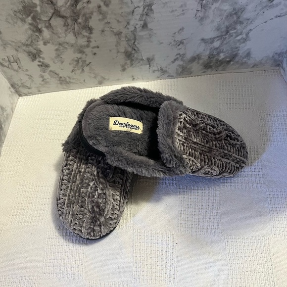 Dearfoams slippers - Picture 2 of 4